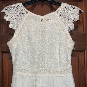 Hollister lace dress size 3